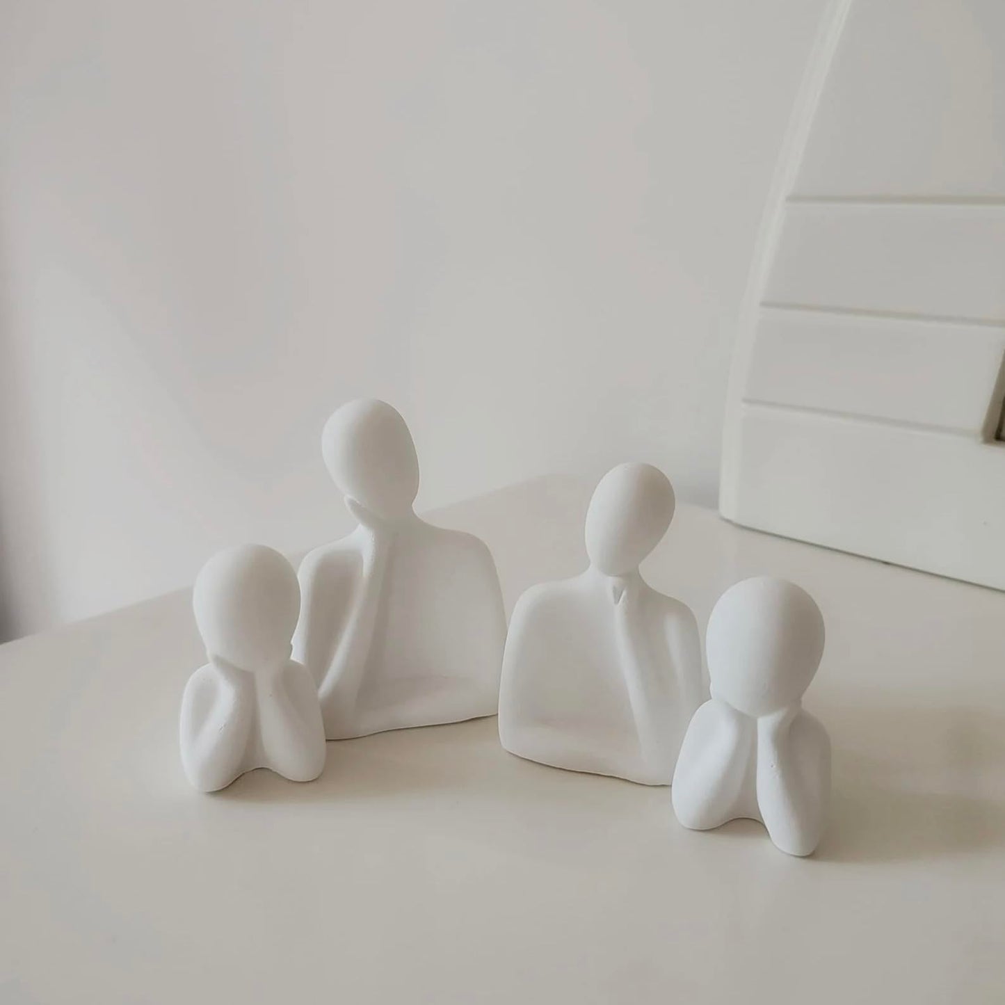 Couple Family Statue- Set of 4