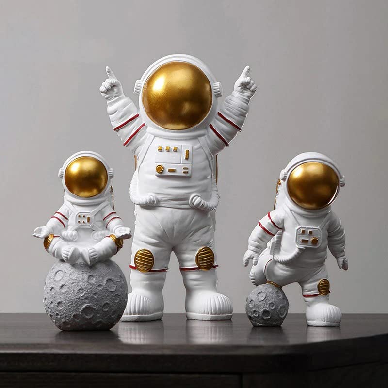 Astronaut Spaceman Fantasy Statue