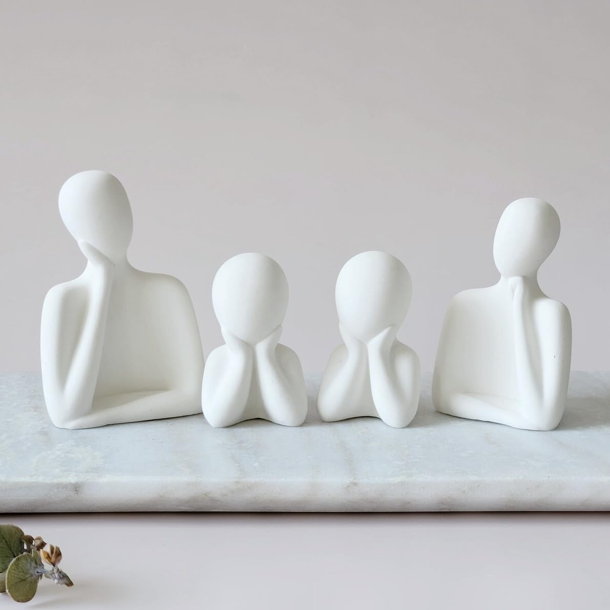 Couple Family Statue- Set of 4