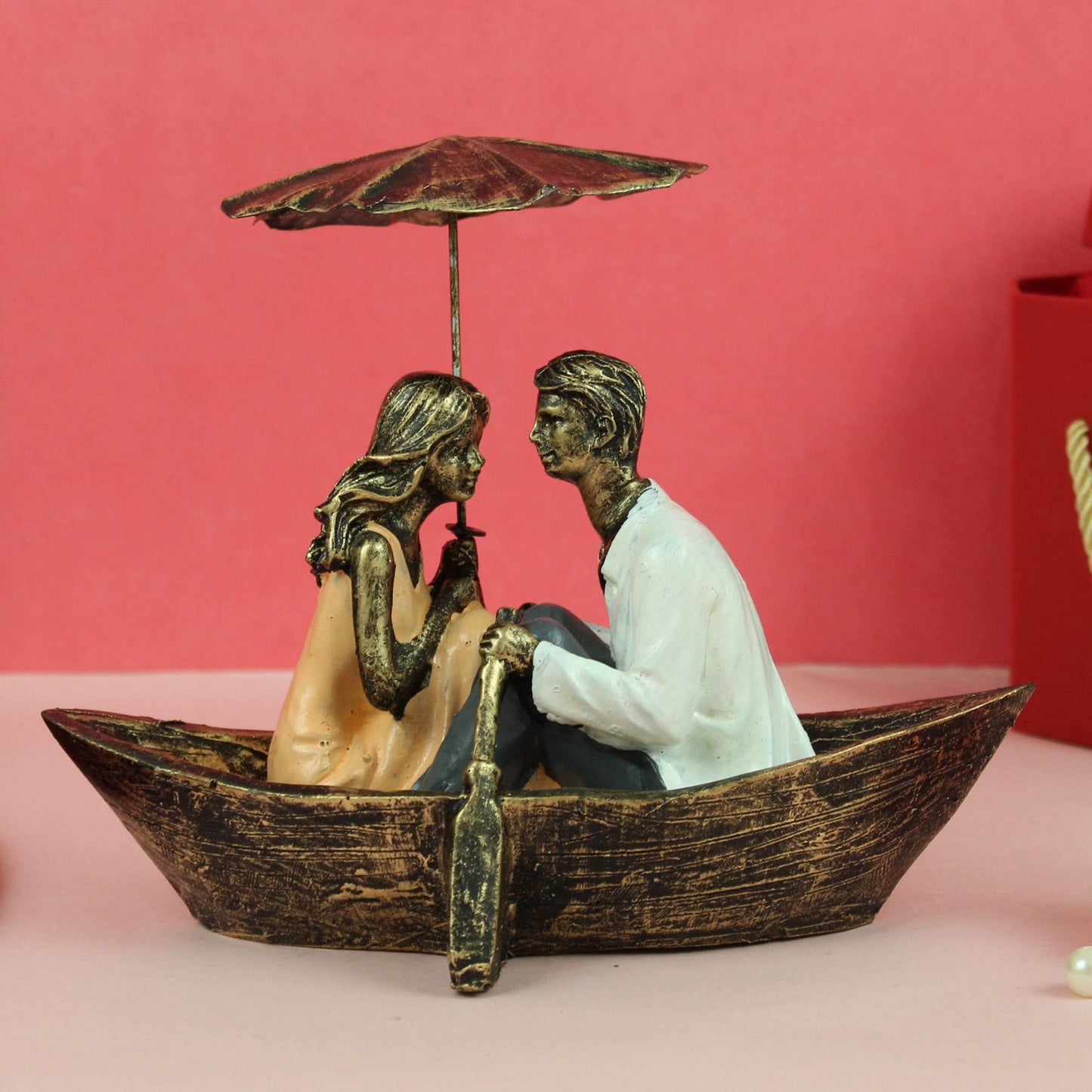 Romantic Boat Couple Showpiece