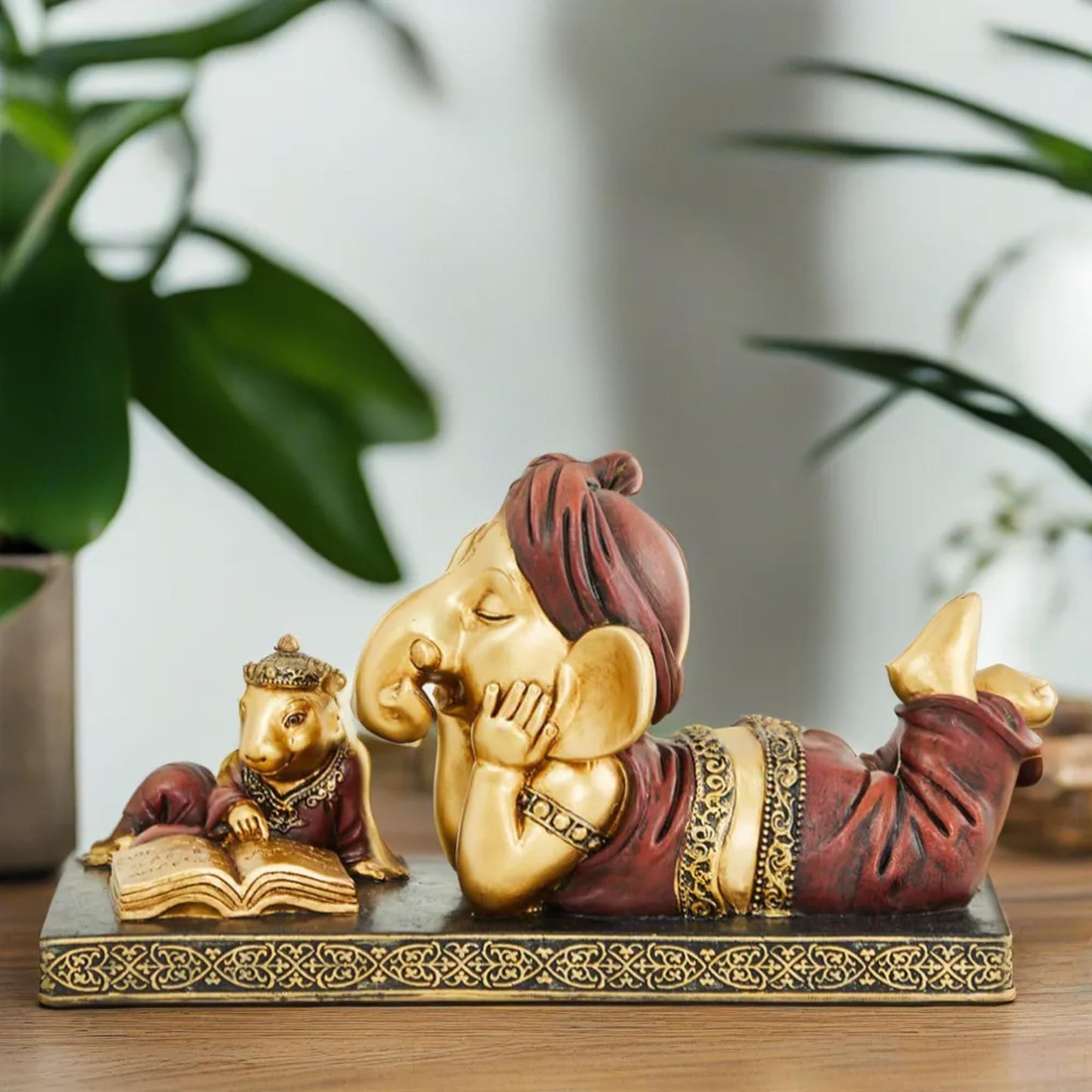 Lord Ganesha Idol With Mouse