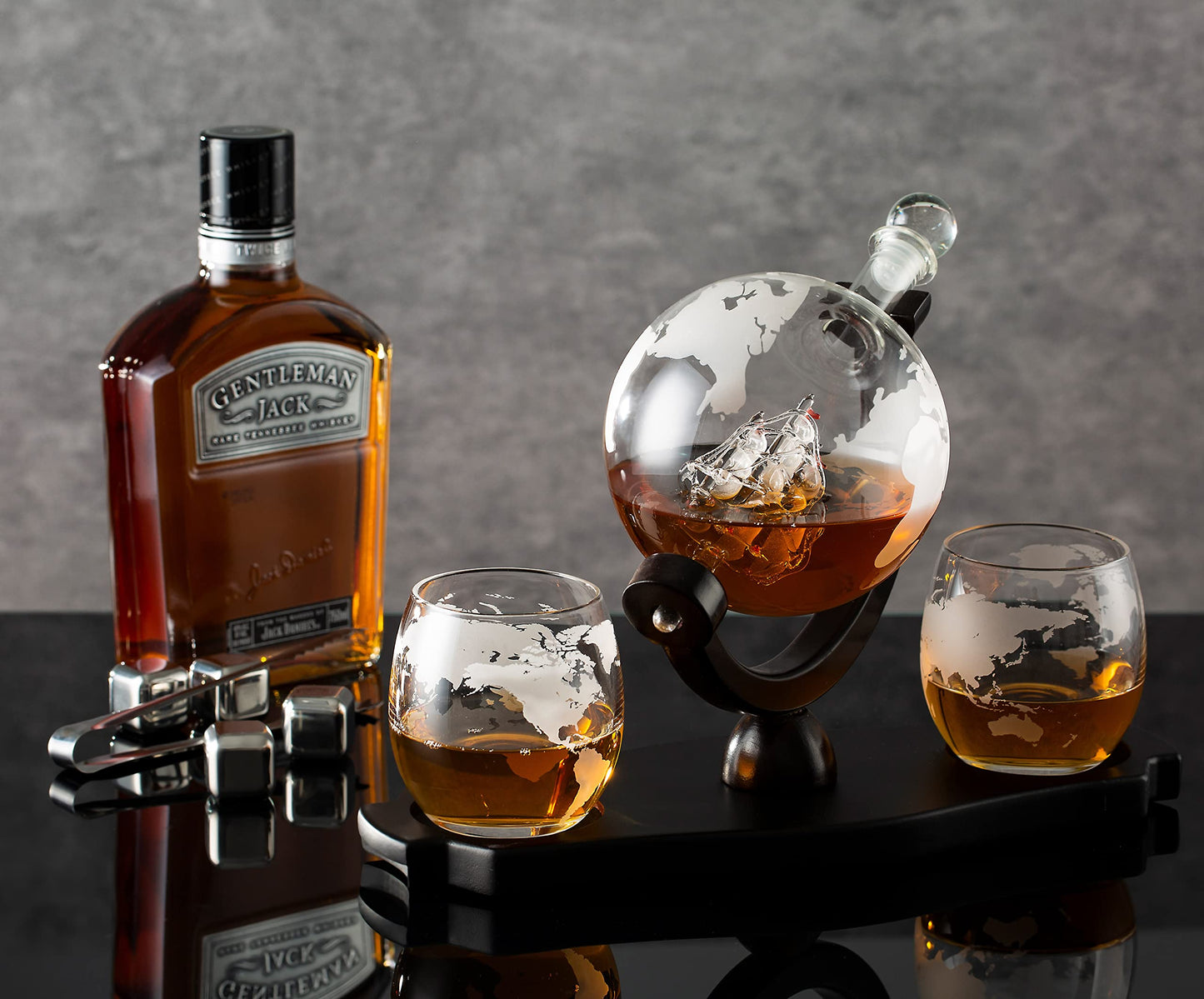 Whiskey Globe Decanter Set with 2 Glasses