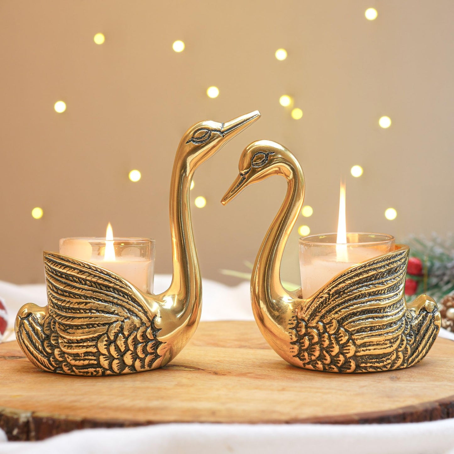 Metal Pair of Swans